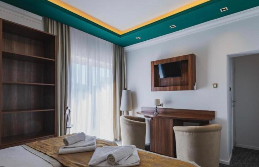 Hotel Garni Ideal Podgorica Exterior photo