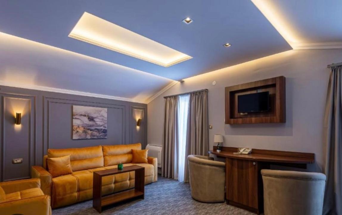 Hotel Garni Ideal Podgorica Exterior photo