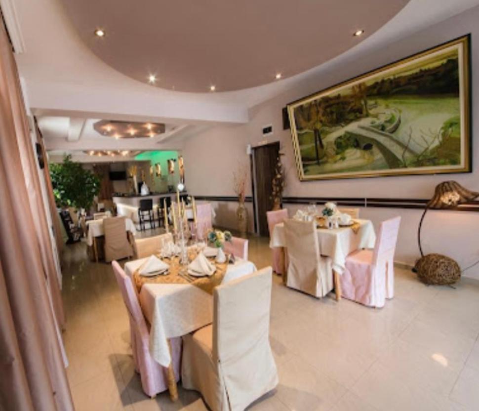 Hotel Garni Ideal Podgorica Exterior photo